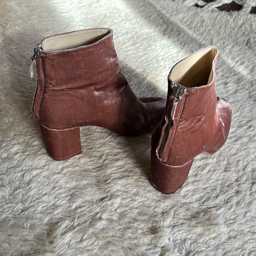 Zara Velvet Boots - Picture 5 of 13